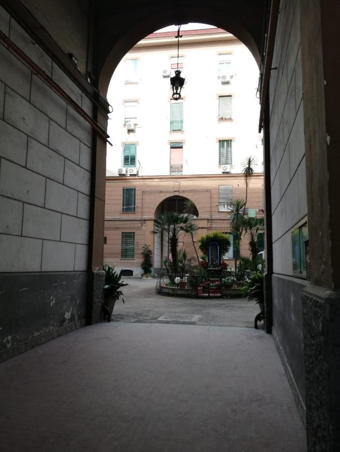Casa Theodor B&B Napoli Bagian luar foto